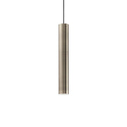 Look pendelcylinder Ø 6cm Antik Messing Bronze i en slank form til stilfulde opholdsrum.