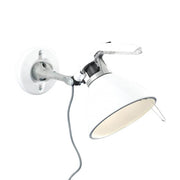Luceplan Fortebraccio Wand- & Deckenstrahler Ø 11cm, charaktervolle Lampe mit flexibler Lichtpositionierung.