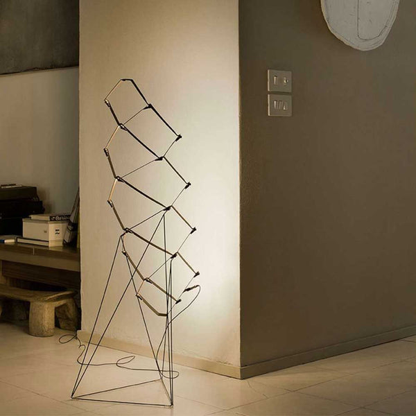 Luceplan LED floor lamp Nothing extendable black in a modern living environment