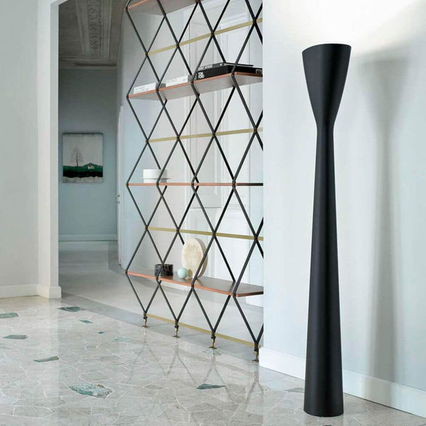 Luceplan LED Stehleuchte Carrara 185cm, skulpturale indirekte Designer-Stehleuchte in Schwarz für moderne Räume