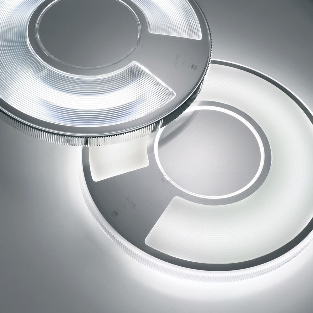 Luceplan Lightdisc LED Leuchte, zwei leuchtende Scheiben in modernem Design mit sanfter Beleuchtung, Ø 40cm.