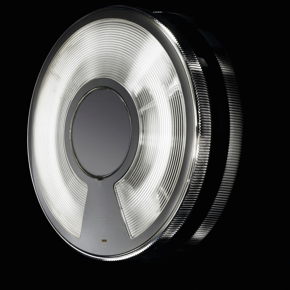Luceplan Lightdisc LED Leuchte Ø 40cm, innovative Wand- und Deckenleuchte mit dimmbaren Funktionen und modernem Design.