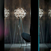 Lampadaire Luceplan Hope Ø 72 cm avec variateur dans un salon moderne, éclairage et design élégants.