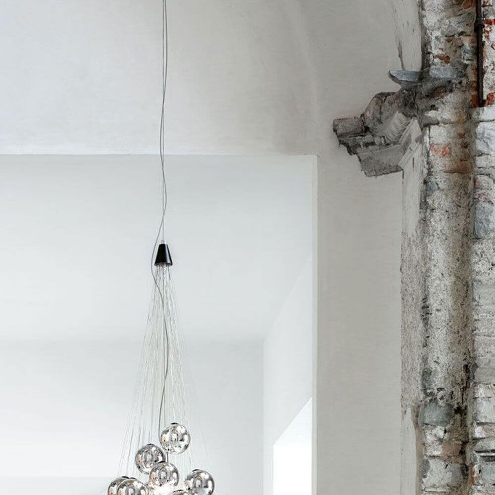 Luceplan Stochastic LED Hängelampe (Structur ohne Kugeln & Stangen) in modernem Raumdesign.
