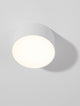 Luldo LED Deckenleuchte Ø 14cm 3000K in minimalistischer, runder Form an der Decke montiert.