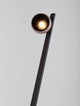 Lusa LED Stehlampe 3000K Champagner, Schwarz mit modernem Design und eleganter Beleuchtung.