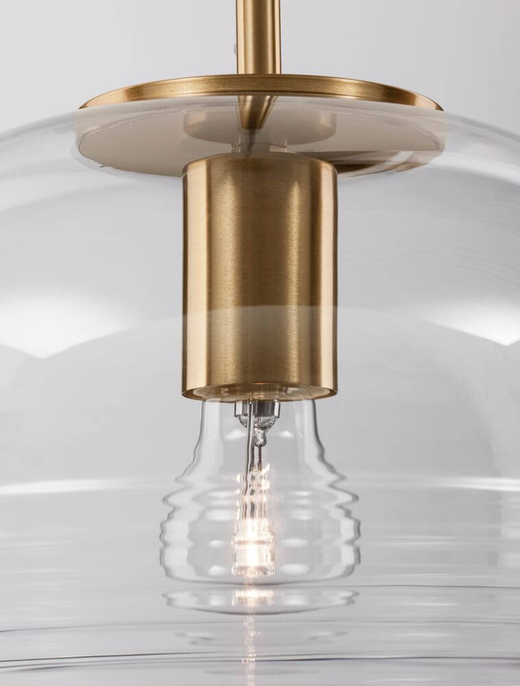 Maeve Pendelleuchte Ø 28cm Gold, Transparent Detailaufnahme der Aufhängung und Glaskörper.