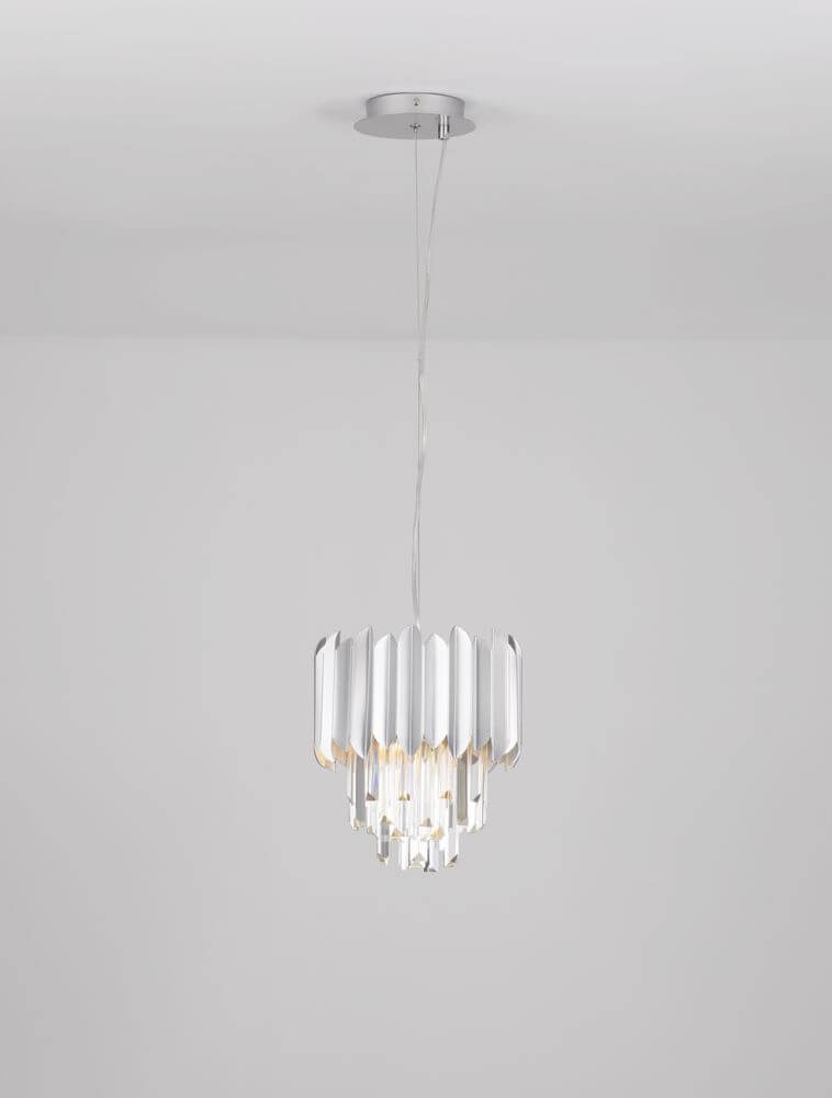 Magnolia Pendelleuchte E14 Ø 25cm mit edler Chromoptik und Kristallprismen für stimmungsvolles Licht.