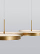 Magnus LED Pendelleuchte 4-flammig 3000K im modernen goldenen Design mit puristischer Ästhetik.