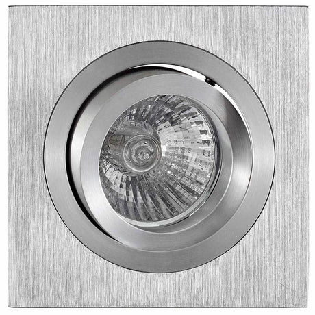 Spot encastré Basico GU10 carré en aspect acier inoxydable avec luminaire rond intégré dans un carré.