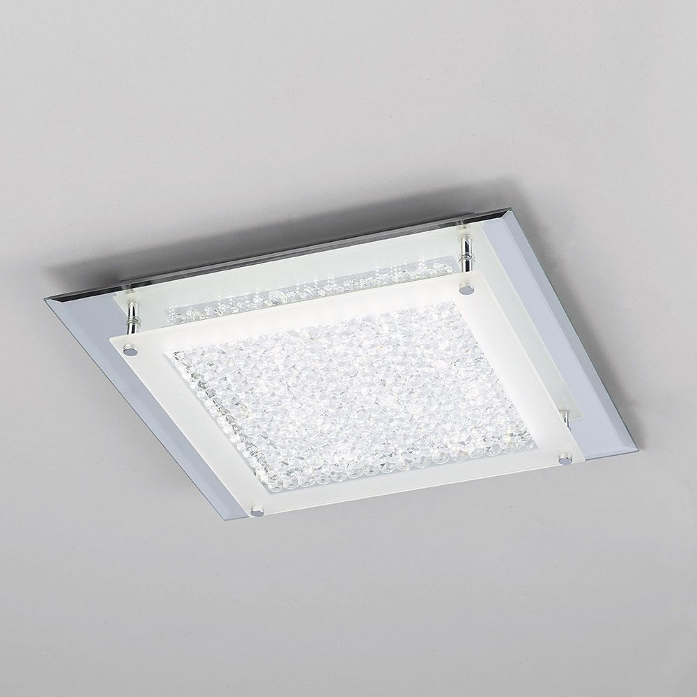 Eckige Crystal LED Deckenleuchte aus Metall und Glas mit chromfarbener Oberfläche.