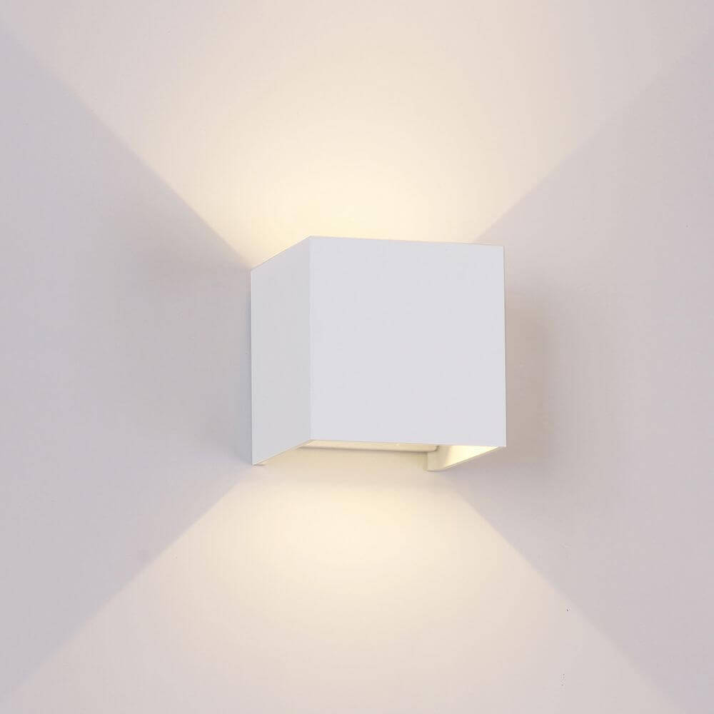 Davos outdoor LED wall lamp angular