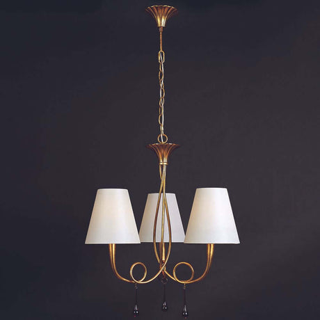 Paola 3-flammige Hängeleuchte mit eleganten Stoffschirmen und stilvollem Metalldesign.
