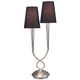 Tischlampe Paola mit zwei schwarzen Lampenschirmen und metallischem Fuß.