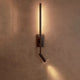 Torch LED Wandlampe 360° mit Spot – schlanke Metall-Wandleuchte mit 360° Stablicht und verstellbarem Spot für Flur und Schlafzimmer