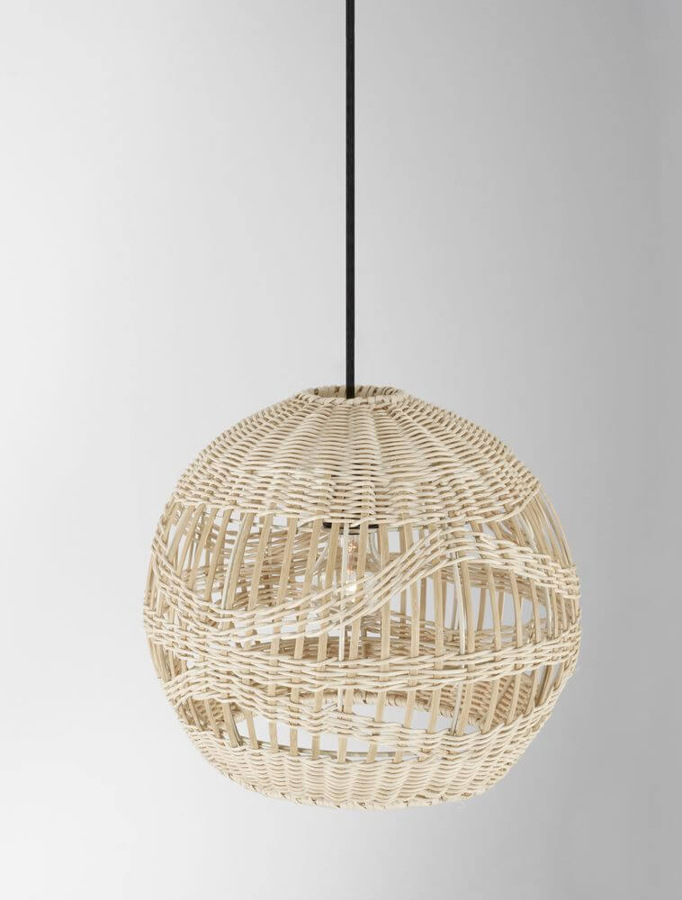 Marlo Pendelleuchte Kuppel Beige Rattan aus Rattan, ideal für gemütliche Wohn- oder Esszimmer.