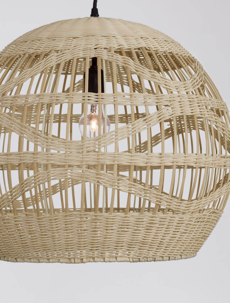 Marlo Pendelleuchte Kuppel Beige Rattan aus Rattan mit elegantem Design für gemütliche Räume.