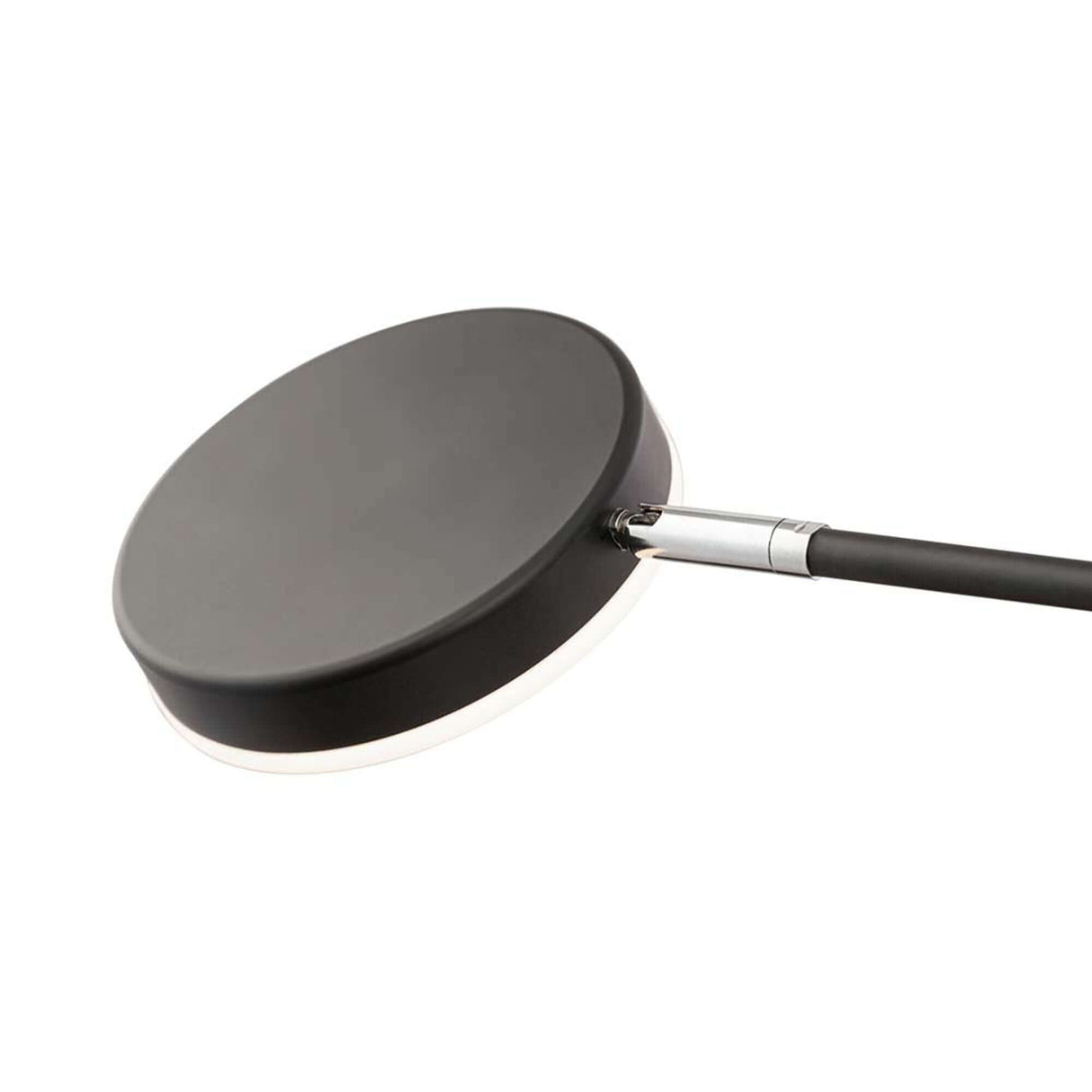 Fad LED Tischleuchte mit zylindrischem Schirm und Softdimmer-Funktion, drehbar für optimale Beleuchtung.