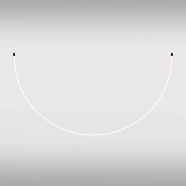 LED Suspension Tau 400 cm dans une forme minimaliste et élégante pour un intérieur contemporain.