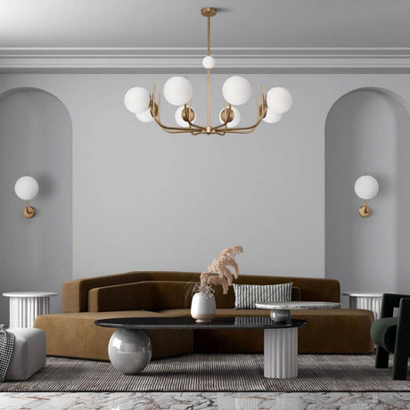 Rendez-vous Pendeleuchte 8-flammig im modernen Wohnzimmer mit braunem Sofa und eleganten Lampenschirmen.