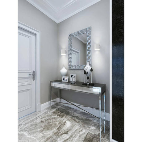 Moderne Rond Wandleuchte in einem eleganten Eingangsbereich mit Spiegel und Tisch.