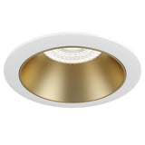 Share Einbauleuchte mit goldener Innenausstattung und modernem Design für stilvolle Beleuchtung.