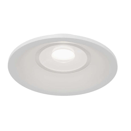 Sicht auf einen Slim Einbaustrahler mit modernem, flachem Design in weißem Finish.