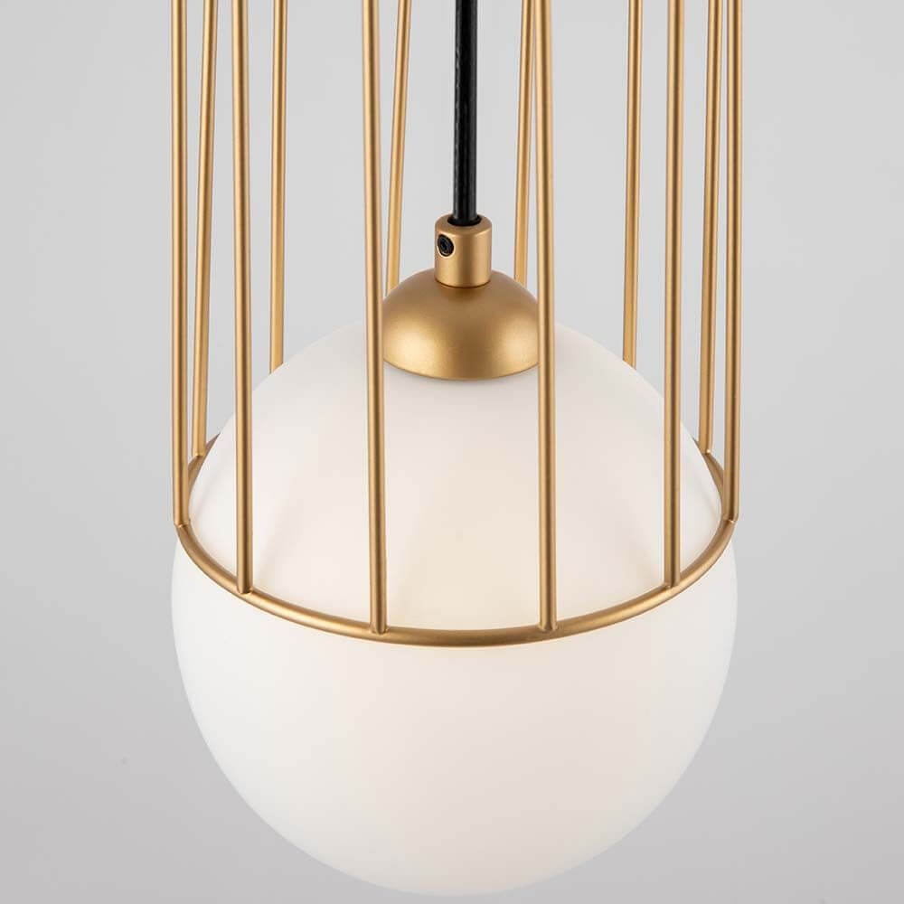 Telford Pendellampe Ø 12cm mit dekorativem Metallrahmen und mattierten Glasdiffusoren.