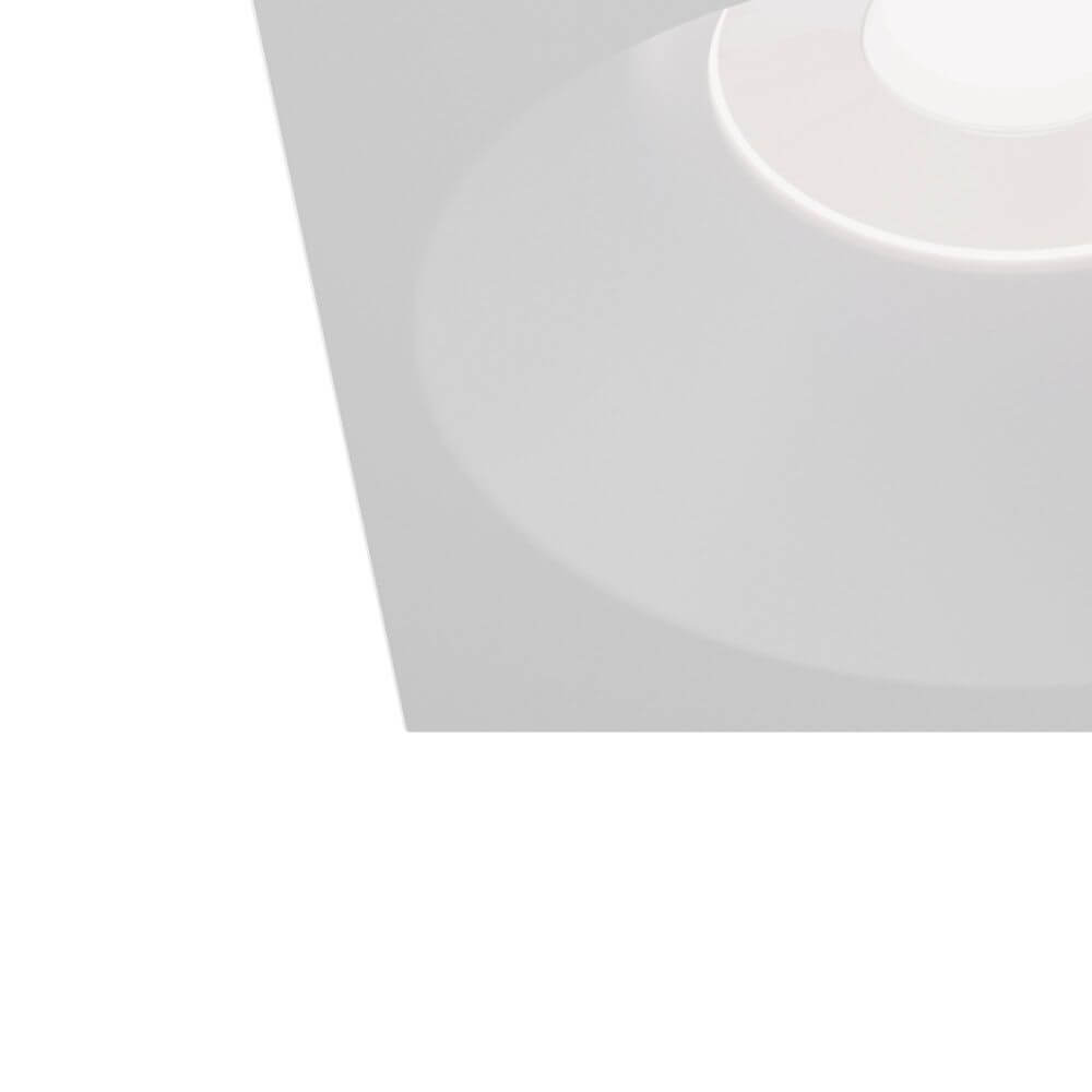 Zoom Einbauleuchte eckig IP65 in moderner Deckenansicht, ideal für verschiedenen Räume