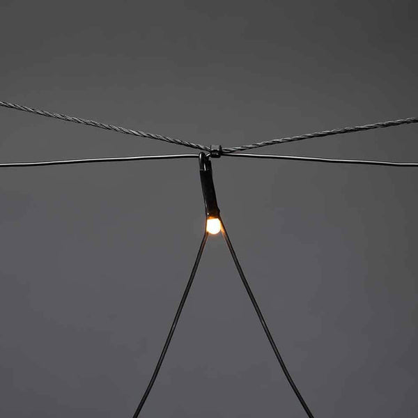 Micro LED Lichternetz IP44 Schwarz mit warmweiß leuchtender LED an schwarzem Netz für Innen- und Außenbereich