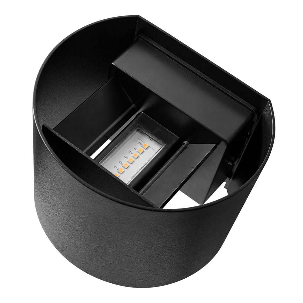 Milda LED Wandleuchte IP44, minimalistisches Design mit interessanten Lichtmuster-Effekten.