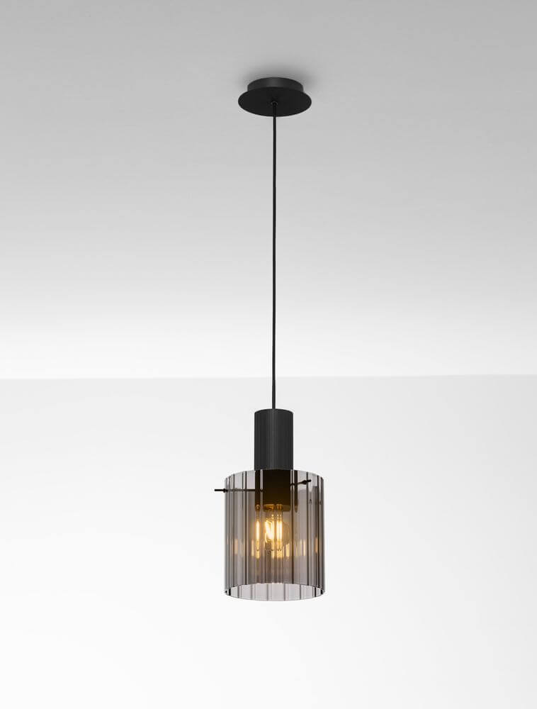 Mirbi Pendelleuchte Ø 18cm Schwarz, Rauch - Moderne Hängeleuchte mit rauchfarbenem Glas.