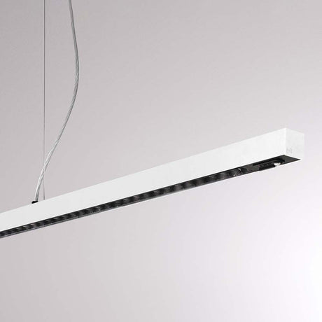 Lens Short Quad LED-Hängelampe 263cm Schwarz - elegante weiße Pendelleuchte mit indirekter Lichtverteilung.
