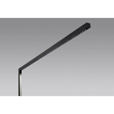 Lens Single Büro Stehleuchte 6100lm Schwarz Dimmbar mit minimalistischer Bauweise und Hochglanzraster.