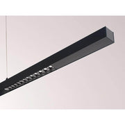 Ride Lens LED-Hängelampe 160cm Up & Down Schwarz, schwarze lineare LED-Pendelleuchte mit Linsenraster