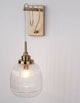 Mond Wandleuchte Gold, Transparent: elegante Wandleuchte mit transparentem Glasschirm und mattem Gold-Finish.
