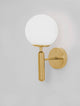 Alt Tag: Monet Wandleuchte Gold, Weiß - Nova Luce Wandlampe mit opalweißem Glas und goldfarbenem Metall, elegante moderne Leuchte