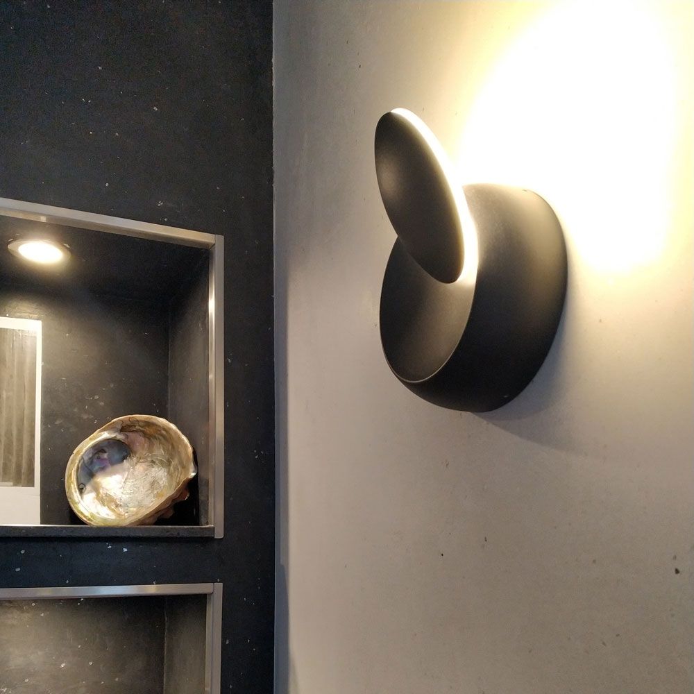 Moon rotating LED wall light 350lm Black