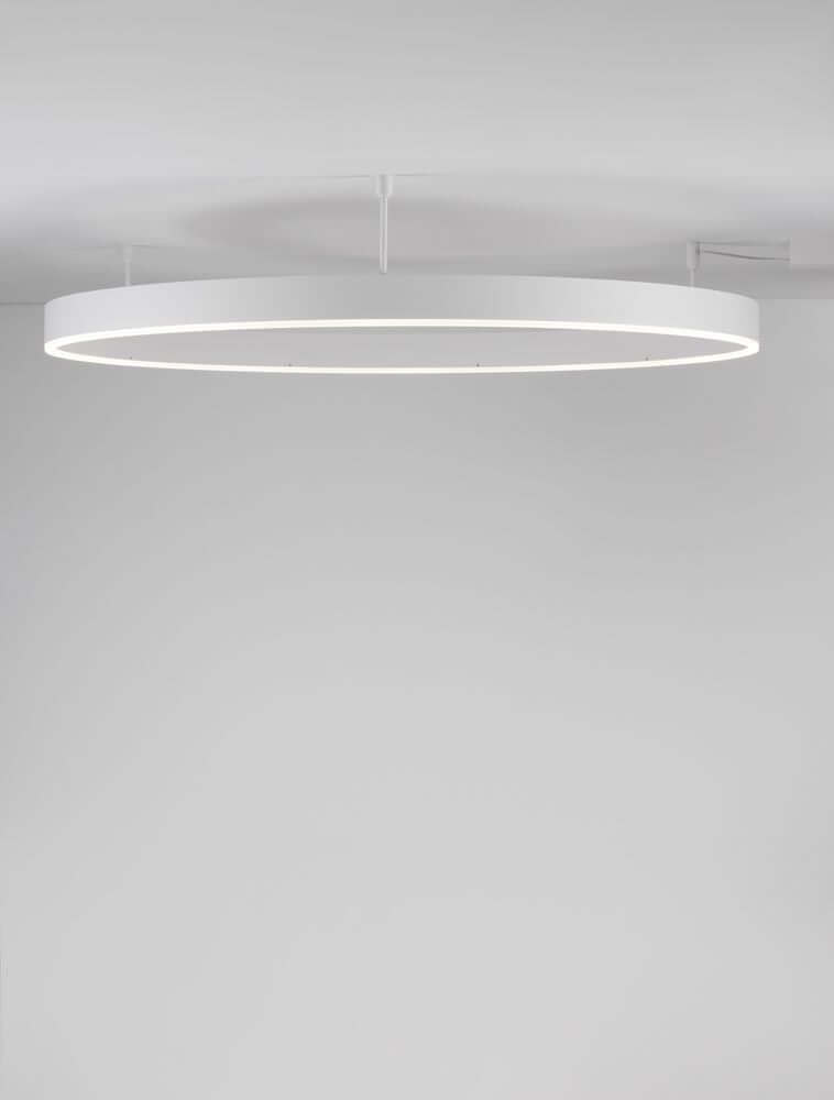 Motif LED Deckenleuchte Ø 100cm 3000K in elegantem Design, ideal für moderne Wohnräume.