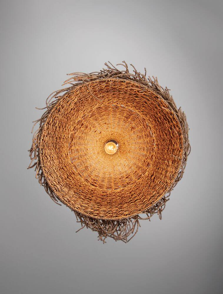 Natu Pendelleuchte E27 Seegras Braun mit handgearbeitetem Seegraskorpus und natürlichen Charme.