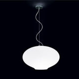 Nemo Anita Hängelampe aus Opalglas, Ø 54cm, verchromte Metallteile, diffuse Lichtstreuung.