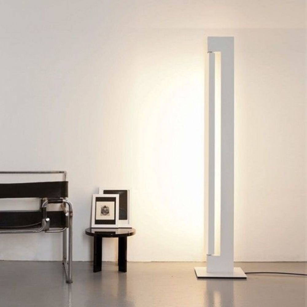 Ara LED floor lamp DIM to Warm