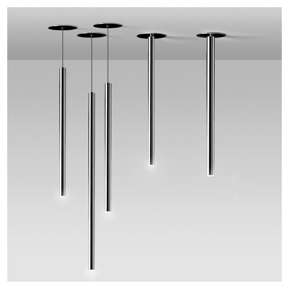 Moderne Nemo Canna Nuda Metall LED Hängelampe mit fünf schlichten Pendeln und Zylindern in elegantem Design.