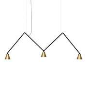 Nemo Dabliu Cone LED Hängelampe mit schlankem Design und kegelförmigen Metall-Spots.