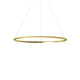 Hängelampe in gold, runde Form, ideal für indirekte Beleuchtung in modernen Wohnräumen.