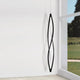 Nemo In The Wind Vertical LED Hängeleuchte 183cm in schwarzem Finish, moderne Pendelleuchte mit eleganter Form.