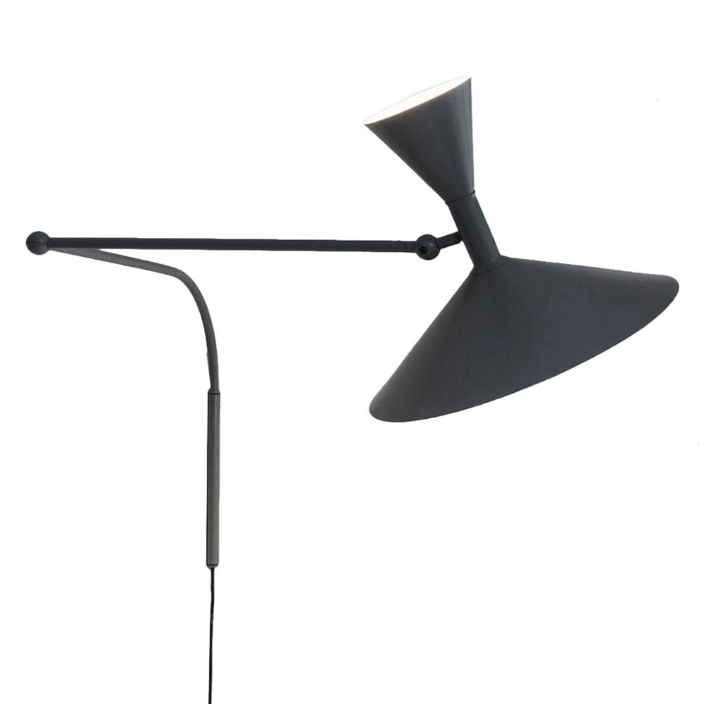 Nemo Lampe De Marseille Wandleuchte in Schwarz mit verstellbarem Arm und Diffusor von Le Corbusier.