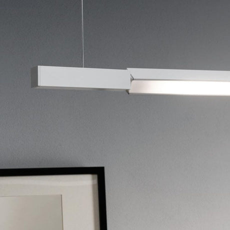 Nemo Linescapes Horizontal 200 LED Hängeleuchte drehbar in weiß mit satinierter Beleuchtung.