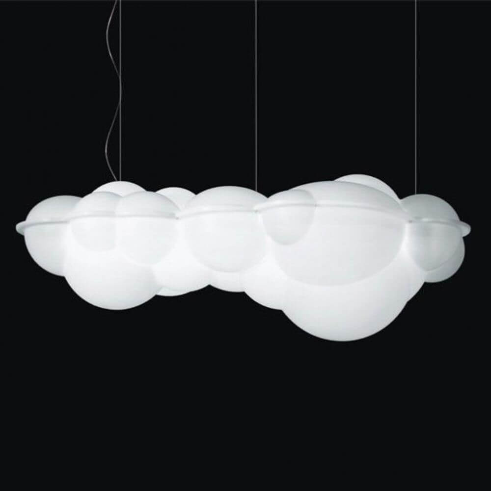 Nemo Nuvola LED Hängelampe Wolke 154cm in Wolkenform, opalweißes Polyethylen für diffuse Lichtstreuung.