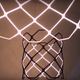 Nemo Titia LED Hängelampe in schwarzem und weißem Design, moderne Pendelleuchte mit einzigartigem Lichtmuster.